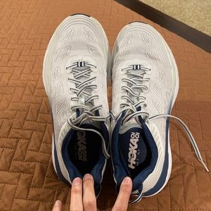 Hoka Bondi